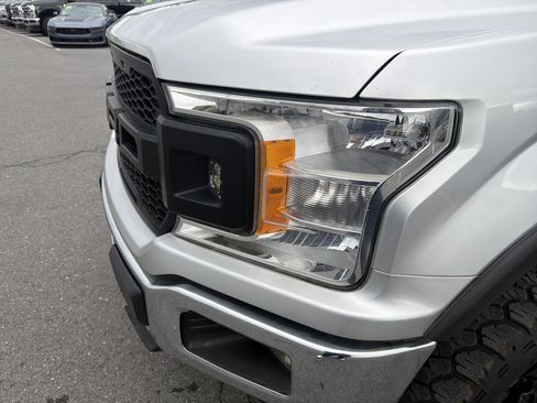 Used 2018 Ford F150 XLT w/ Equipment Group 302A Luxury AWD/4WD image 10