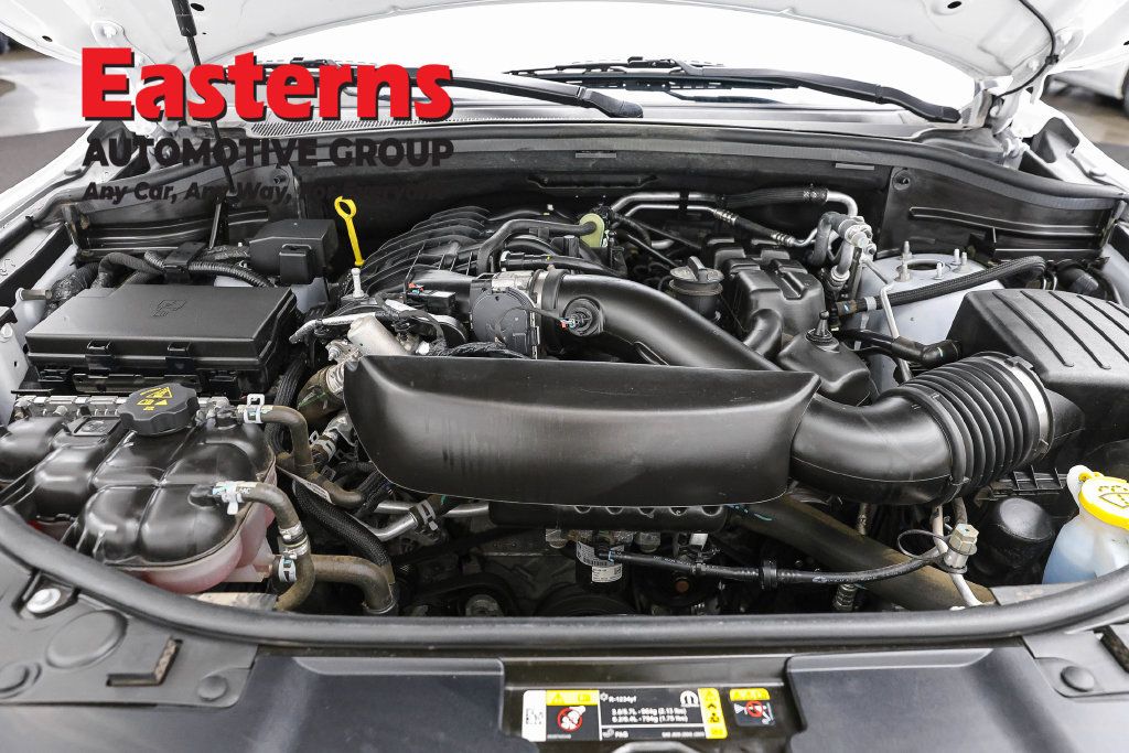 Used 2024 Dodge Durango GT RWD image 9