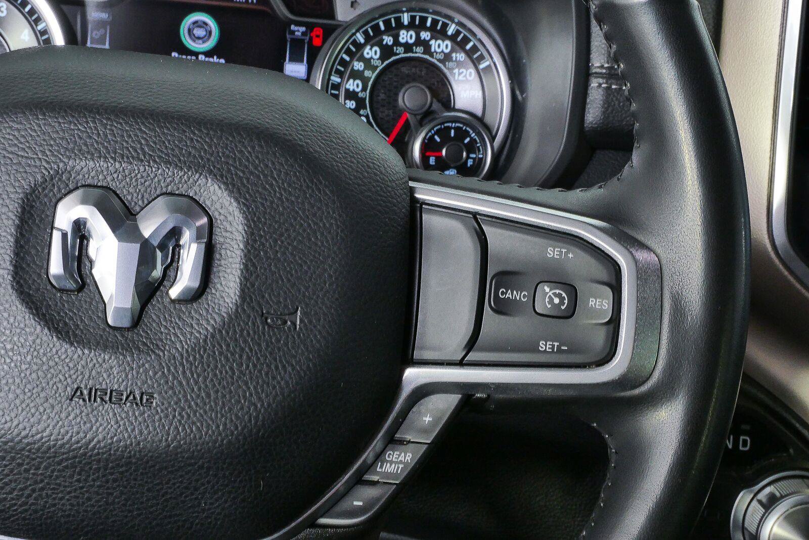 Used 2022 RAM 1500 Laramie RWD image 11