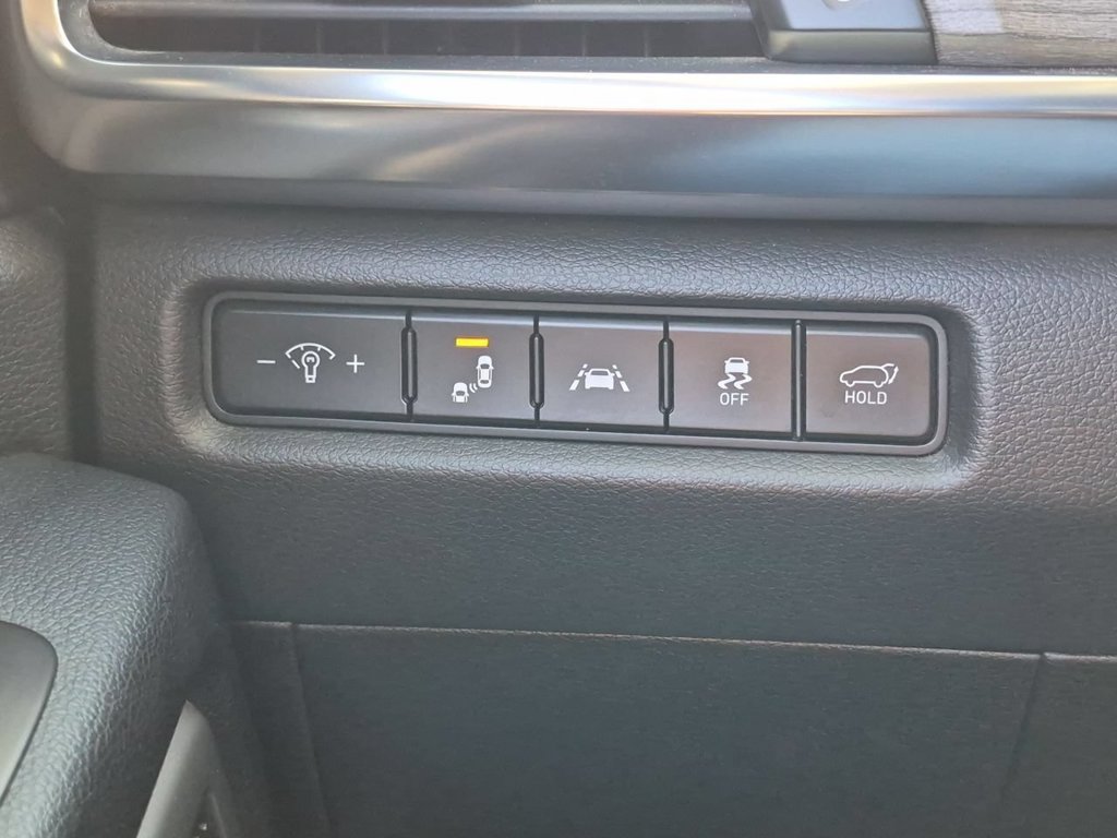 Certified 2022 Kia Telluride EX w/ EX Premium Package AWD/4WD image 18