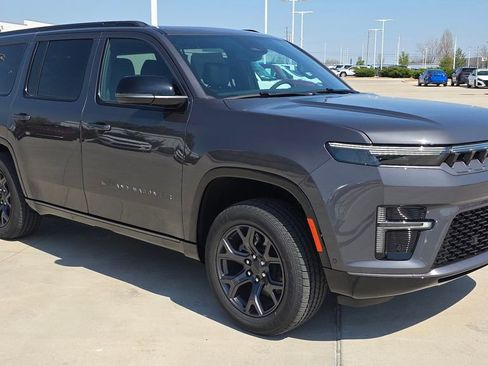 New 2026 Jeep Grand Wagoneer Limited AWD/4WD image 7