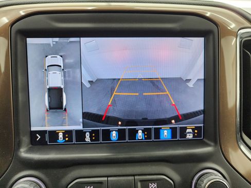 Used 2022 Chevrolet Silverado 3500 High Country w/ Snow Plow Prep/Camper Package image 14