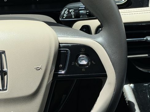 Used 2022 Lincoln Corsair FWD image 18