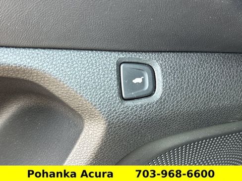 Used 2024 Acura RDX SH-AWD image 25