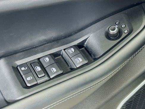 Used 2022 Jeep Grand Cherokee Altitude image 15