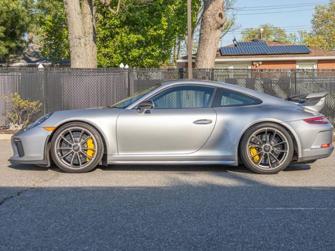 Used 2018 Porsche 911 GT3 RWD image 23