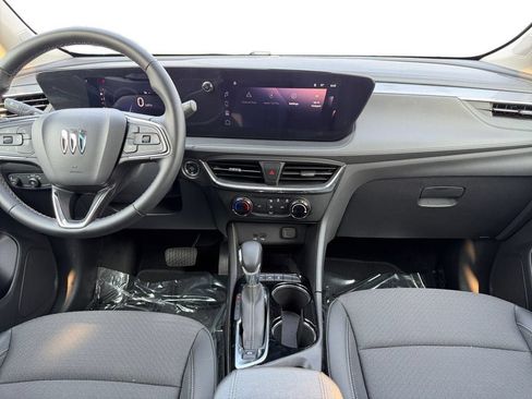 Used 2025 Buick Encore GX Preferred AWD/4WD image 24