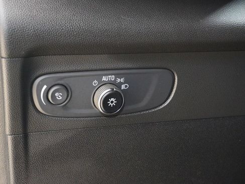 Used 2023 Buick Envision Preferred AWD/4WD image 22