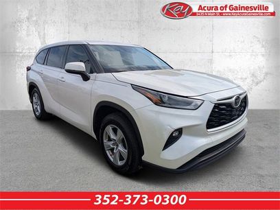 Used 2021 Toyota Highlander LE