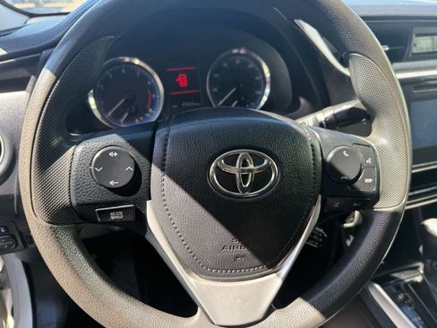 Used 2019 Toyota Corolla LE image 20