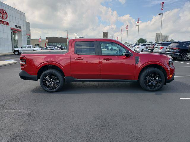 Used 2025 Ford Maverick Lariat w/ Black Appearance Package AWD/4WD image 4