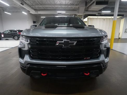 Used 2023 Chevrolet Silverado 1500 LT Trail Boss w/ Convenience Package II AWD/4WD image 2