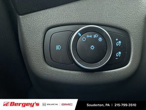 Used 2019 Ford Transit Connect XLT image 19