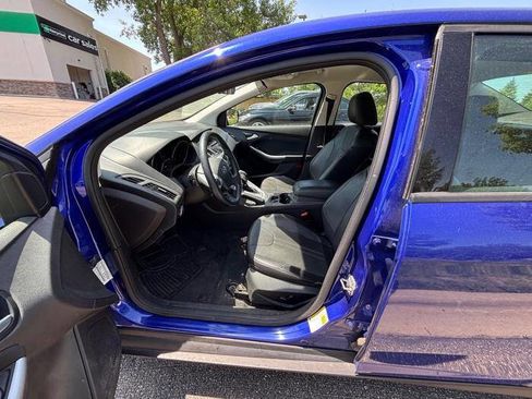 Used 2014 Ford Focus SE w/ Equipment Group 201A FWD image 20