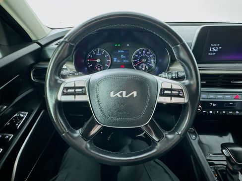 Certified 2022 Kia Telluride EX w/ EX Premium Package AWD/4WD image 11