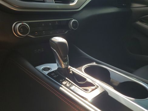 Certified 2025 Nissan Altima 2.5 SR image 26