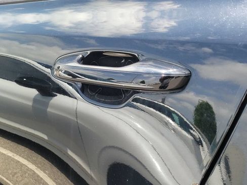 Used 2021 Kia Sorento S w/ Panoramic Sunroof Package FWD image 11