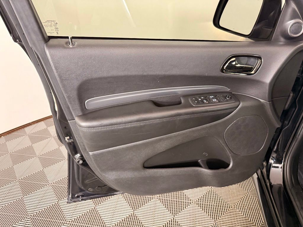 Used 2019 Dodge Durango GT w/ Blacktop Package AWD/4WD image 18