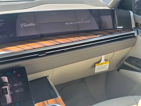 New 2026 Cadillac Escalade Platinum Sport AWD/4WD image 20