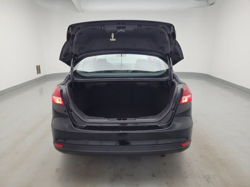 Used 2017 Ford Focus SE FWD image 29
