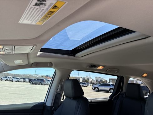 Certified 2026 Honda Odyssey EX-L image 20