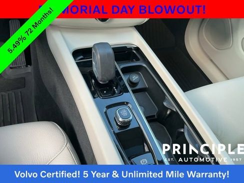 Certified 2023 Volvo XC60 B5 Plus FWD image 20