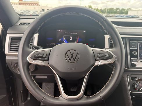 Certified 2023 Volkswagen Atlas Cross Sport SE AWD/4WD image 11