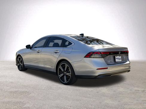 Used 2024 Honda Accord Sport image 7