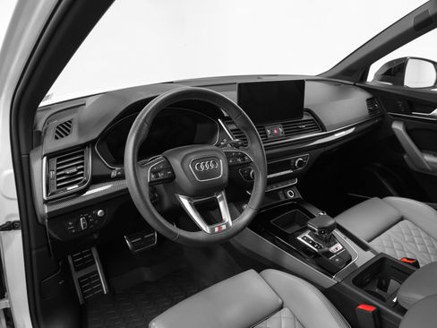 Used 2021 Audi SQ5 Prestige image 4