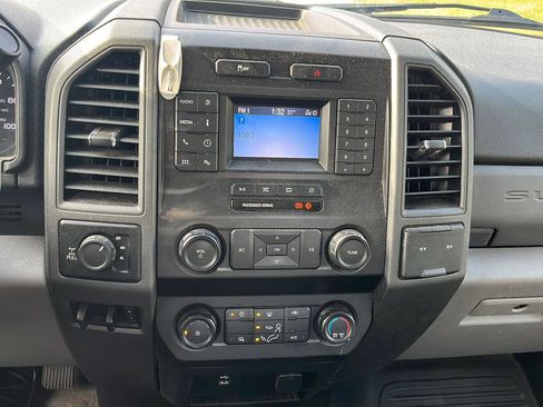 Used 2021 Ford F350 XL w/ Power Equipment Group image 13