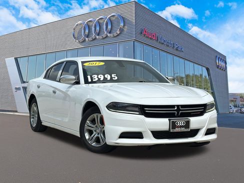 Used 2017 Dodge Charger SE w/ Popular Equipment Group RWD image 1