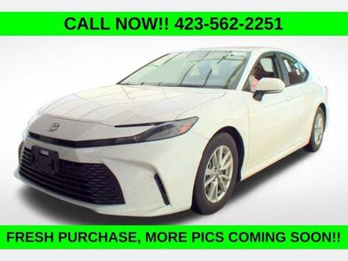 Used 2025 Toyota Camry LE FWD image 1
