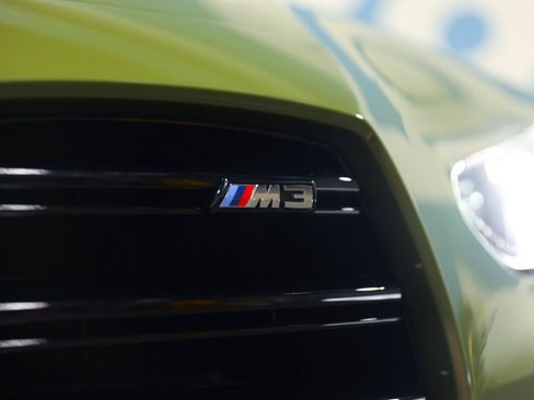 Used 2025 BMW M3 RWD image 30