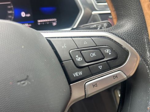 Used 2022 Volkswagen Tiguan S AWD/4WD image 12