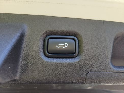 Used 2020 Hyundai Santa Fe SEL w/ Convenience + Premium Package FWD image 15