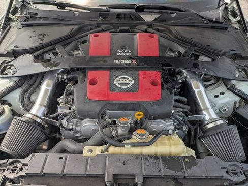 Used 2020 Nissan 370Z NISMO RWD image 13