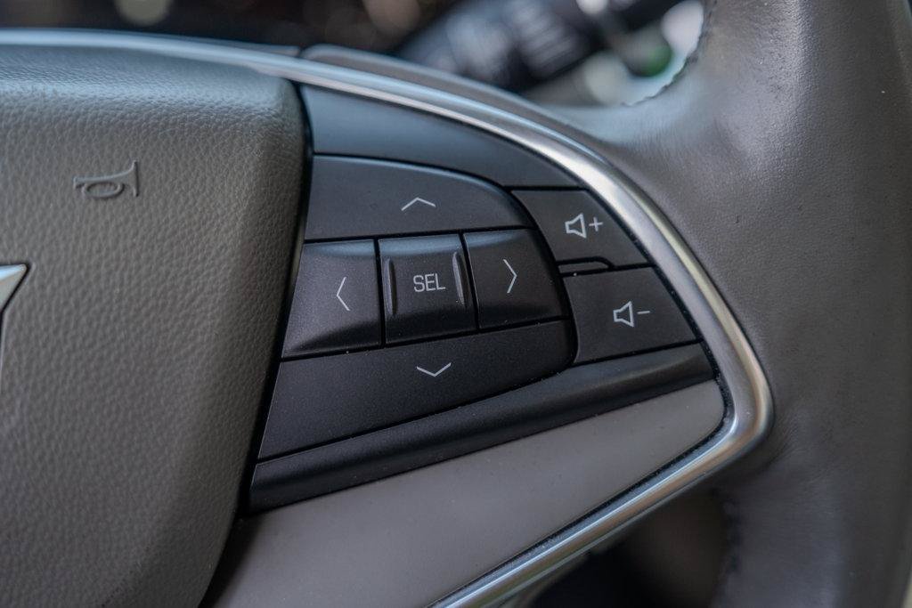 Used 2018 Cadillac XT5 Luxury w/ Driver Awareness Package FWD image 32