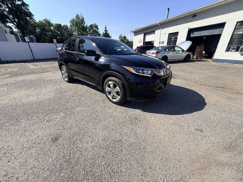 Used 2019 Honda HR-V LX image 17