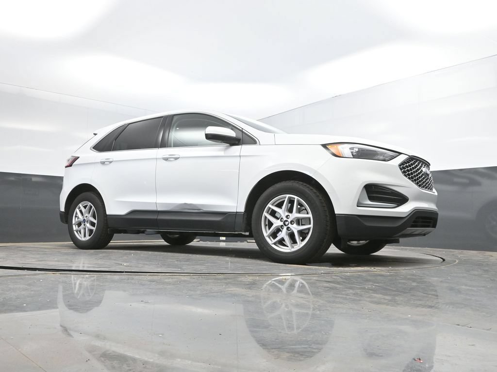 Used 2024 Ford Edge SEL AWD/4WD image 33