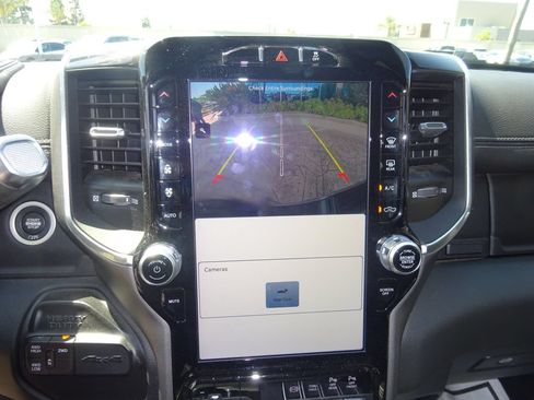 Used 2022 RAM 2500 Laramie AWD/4WD image 28