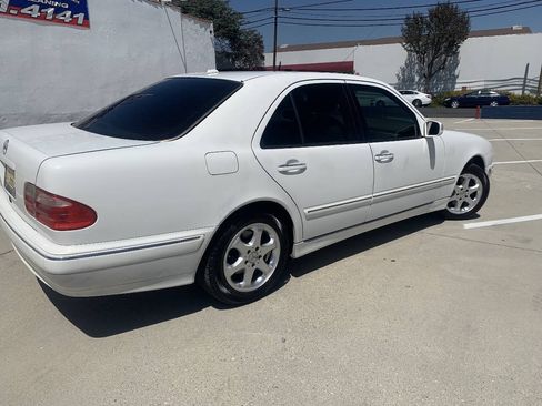 Used 2002 Mercedes-Benz E 320 Sedan image 9