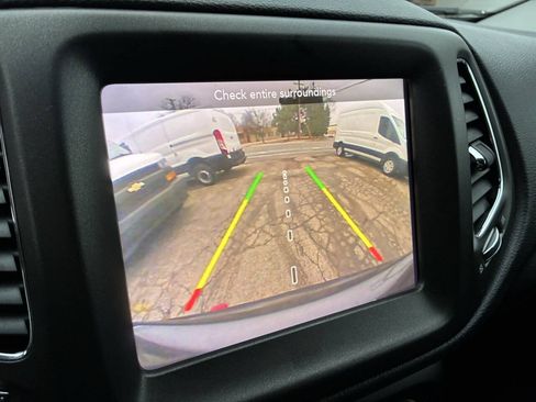 Used 2018 Jeep Compass Trailhawk AWD/4WD image 22