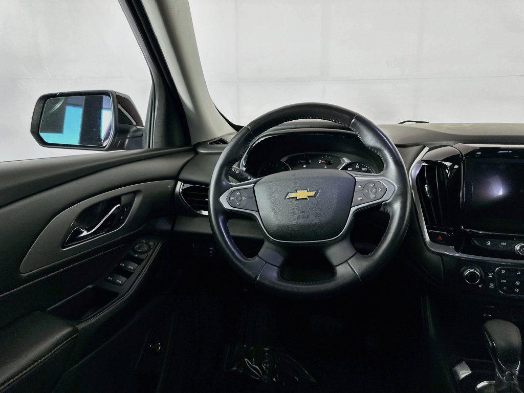 Used 2021 Chevrolet Traverse LT FWD image 30