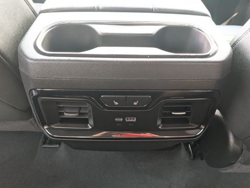 Certified 2025 GMC Sierra 3500 AT4 w/ AT4 Premium Plus Package AWD/4WD image 31