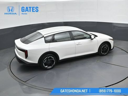 Used 2025 Kia K4 EX FWD image 47