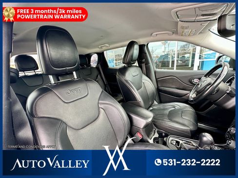 Used 2019 Jeep Cherokee Limited image 19