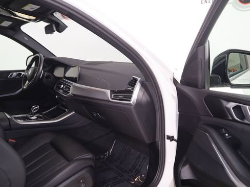 Used 2022 BMW X5 xDrive40i w/ Premium Package AWD/4WD image 45