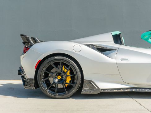 Used 2023 Ferrari F8 Tributo image 43