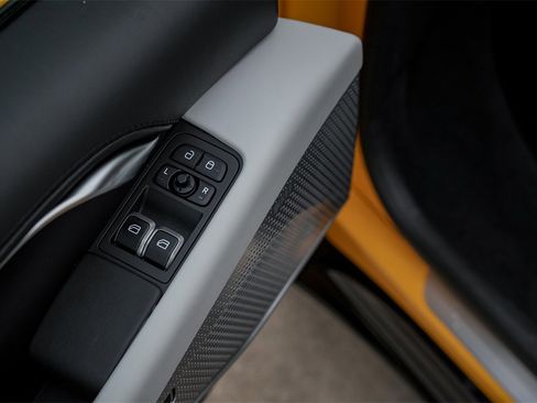 New 2025 Lotus Emira image 35