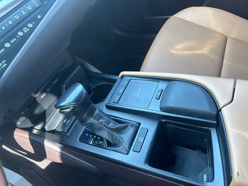 Used 2021 Lexus ES 350 w/ Accessory Package FWD image 21